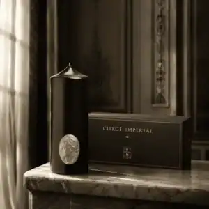 Свещ Пилар Trudon – Imperial Pillar Candle (Императорски Поклон: Монументална Релефна Камея с Лика на Наполеон) – снимка 4