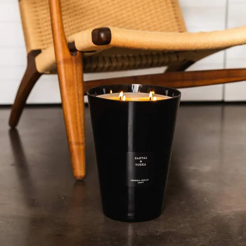 Величествена XXL Ароматна Свещ „Santal & Tonka“ | 3.5kg (4 фитила)
