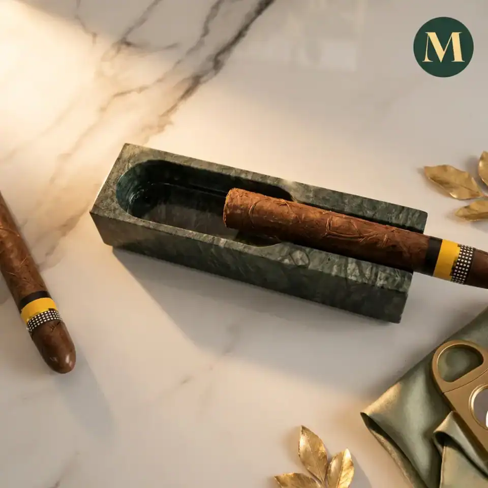 Пепелник от Зелен Мрамор „Verde Imperial“