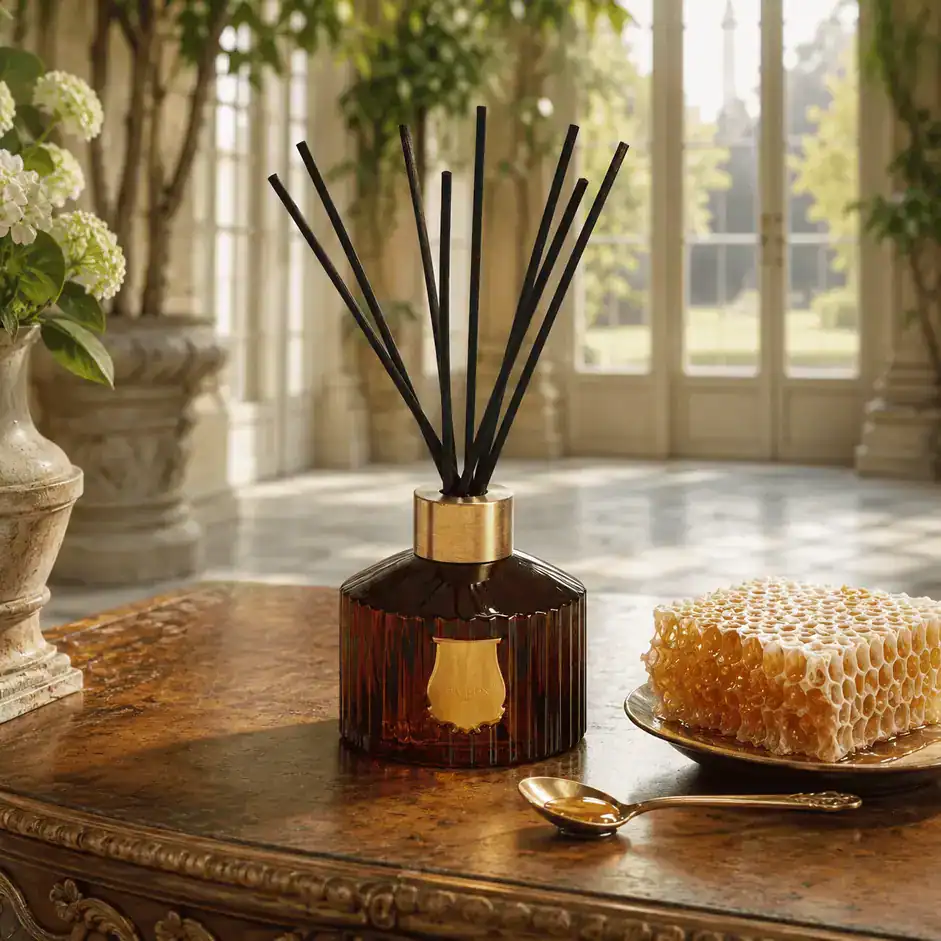 Луксозен Ароматен Дифузер Trudon „Cire“ (Абсолют от Пчелен Восък, Сандалово Дърво & Ванилия) | 350ml