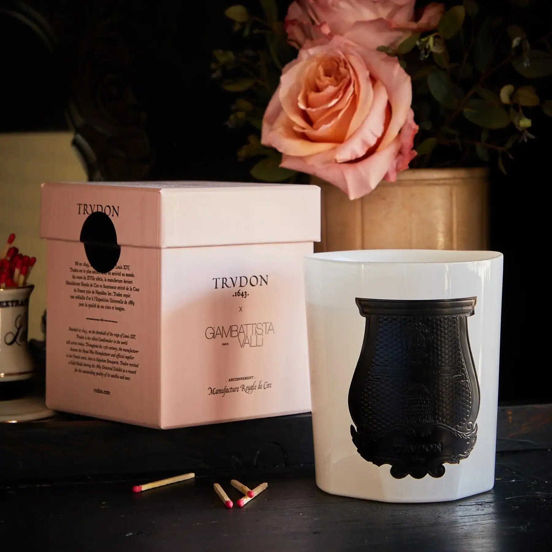Луксозна Ароматна Свещ Trudon Rose Poivrée (Пикантна Роза) | 270g