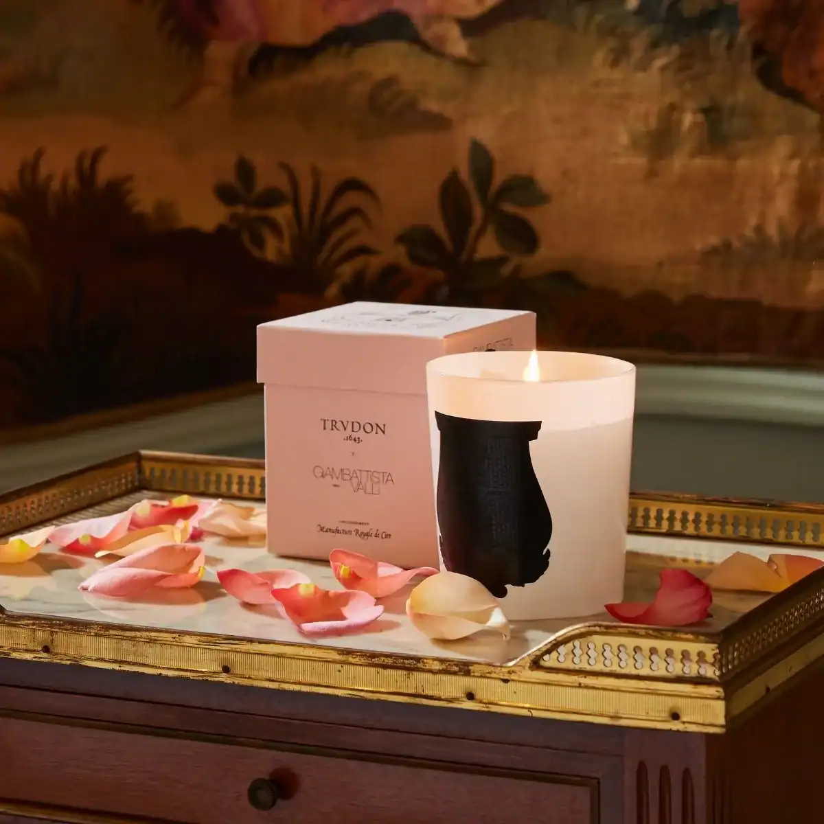 Луксозна Ароматна Свещ Trudon Rose Poivrée (Пикантна Роза) | 270g – снимка 5