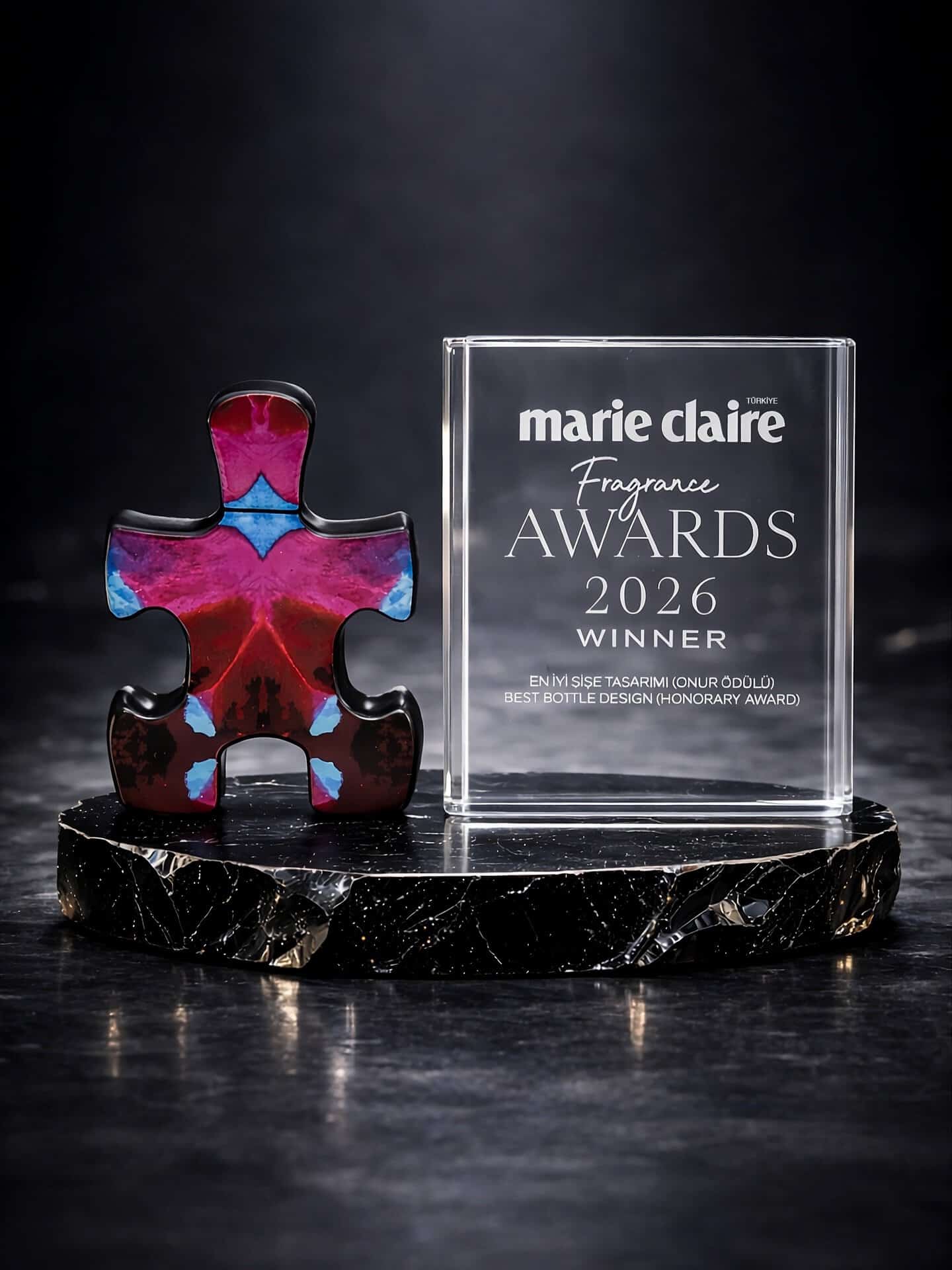 Marie Claire Fragrance Awards, Онор награда за Най-добър дизайн на флакон, Puzzle Rayiha, реален трофей